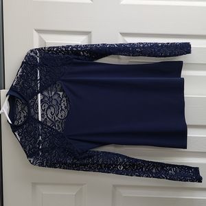 Express, navy top, cut out, lace sleeves and neckline